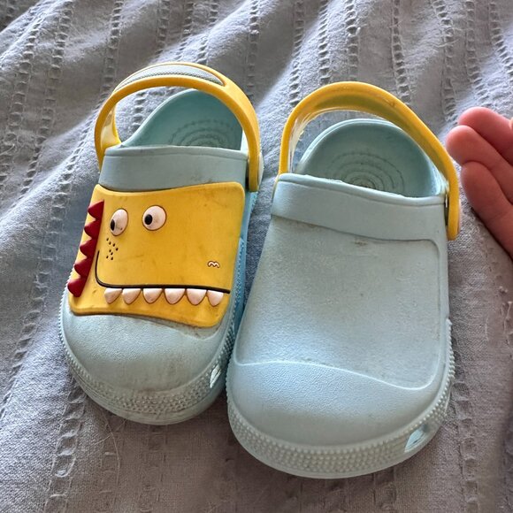 Toddler Off Brand Crocs Shoes Size 8c Little Monster - Picture 2 of 5